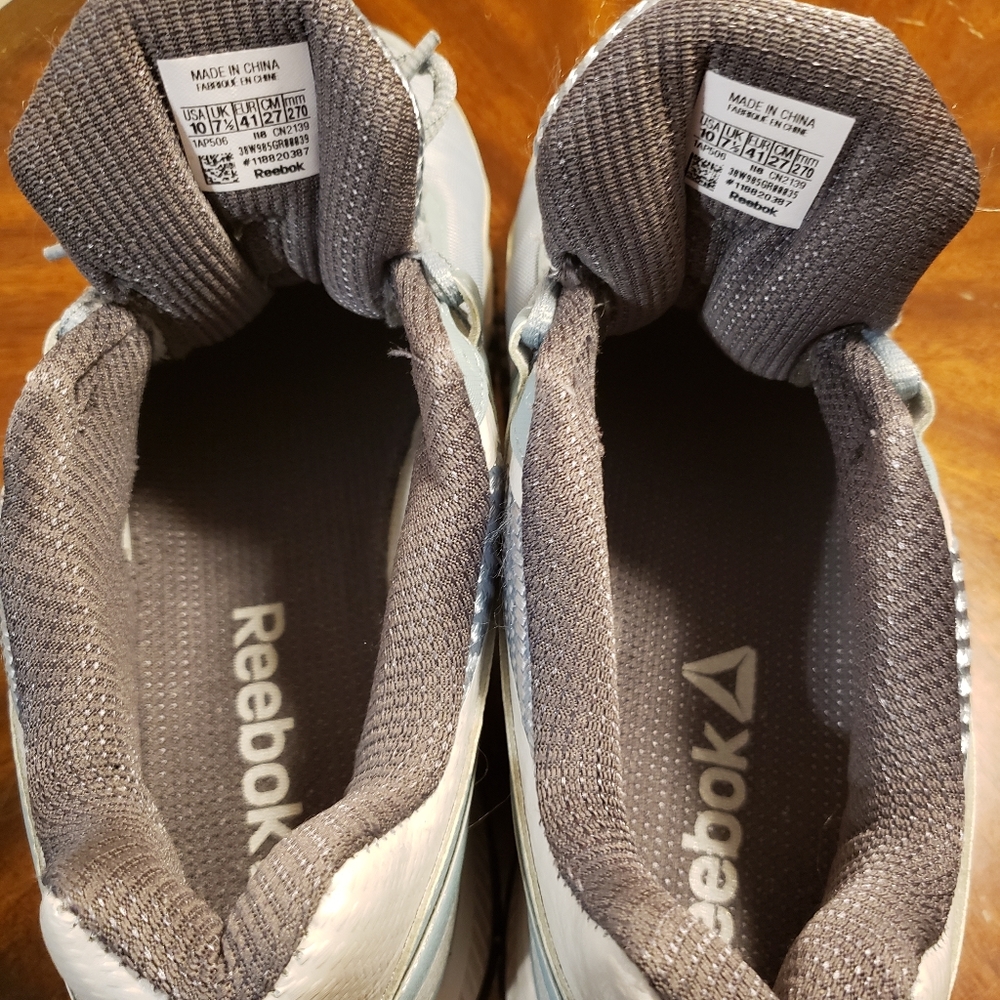 Reebok - Picture 4 of 5